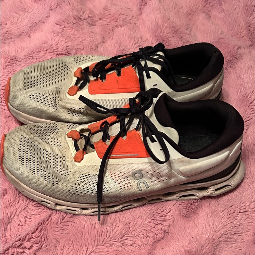 On Cloud Running White and Red Athletic Shoes 10.5